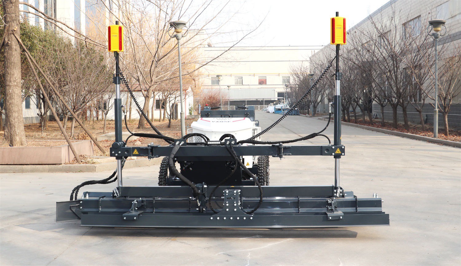 automatic concrete leveling machine